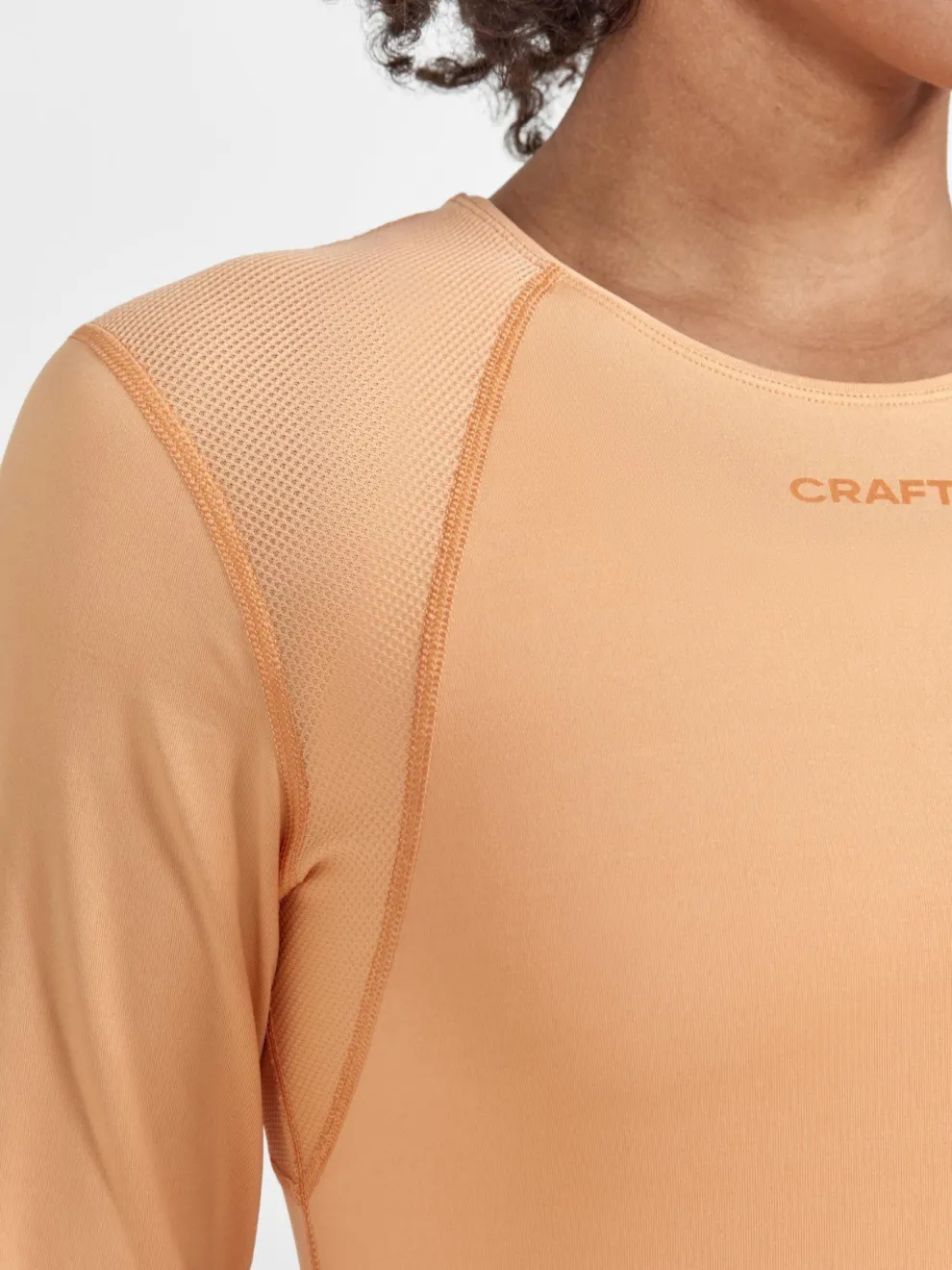 WOMEN'S ADV ESSENCE LONG SLEEVE TRAINING TEE