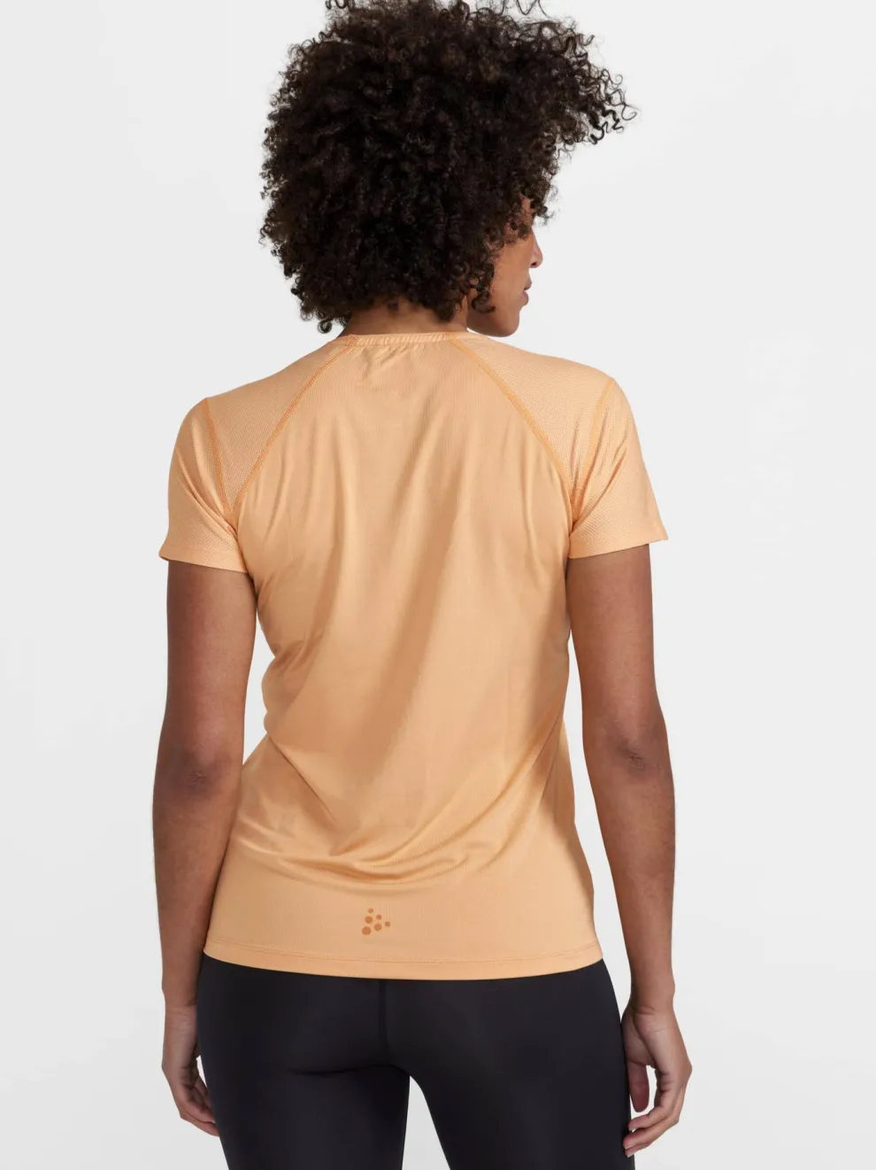 WOMENS ADV ESSENCE SS SLIM TEE