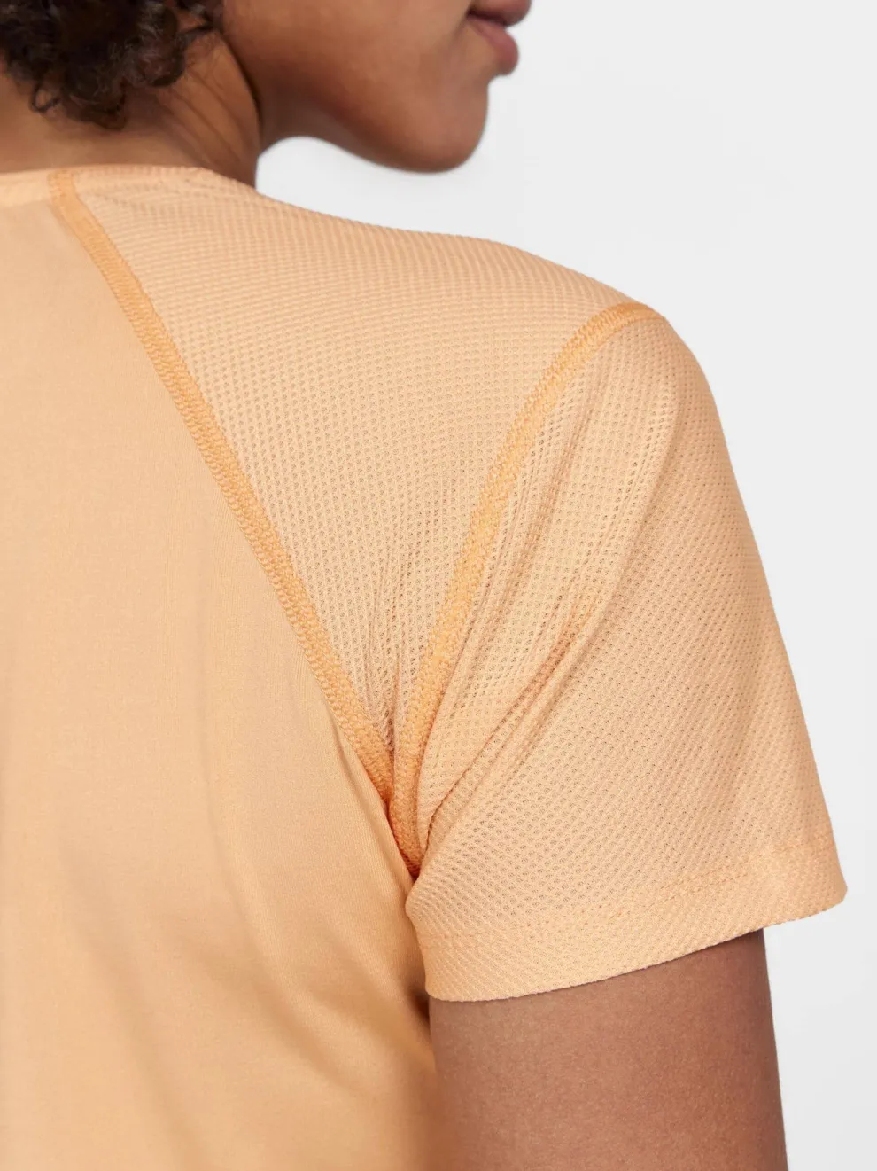 WOMENS ADV ESSENCE SS SLIM TEE