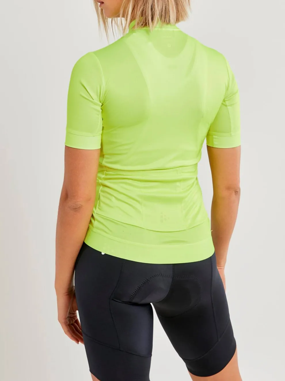 WOMEN'S ESSENCE CYCLING JERSEY - SNAP