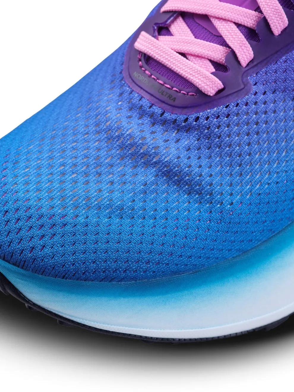 WOMEN'S NORDLITE ULTRA RUNNING SHOE