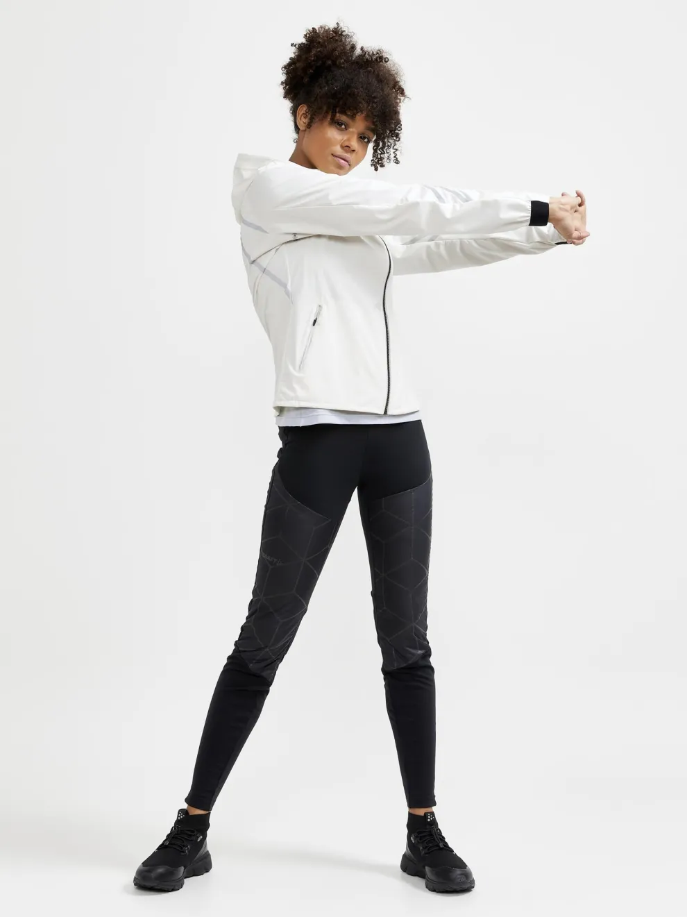 WOMEN'S PRO HYDRO LUMEN RUNNING JACKET 2